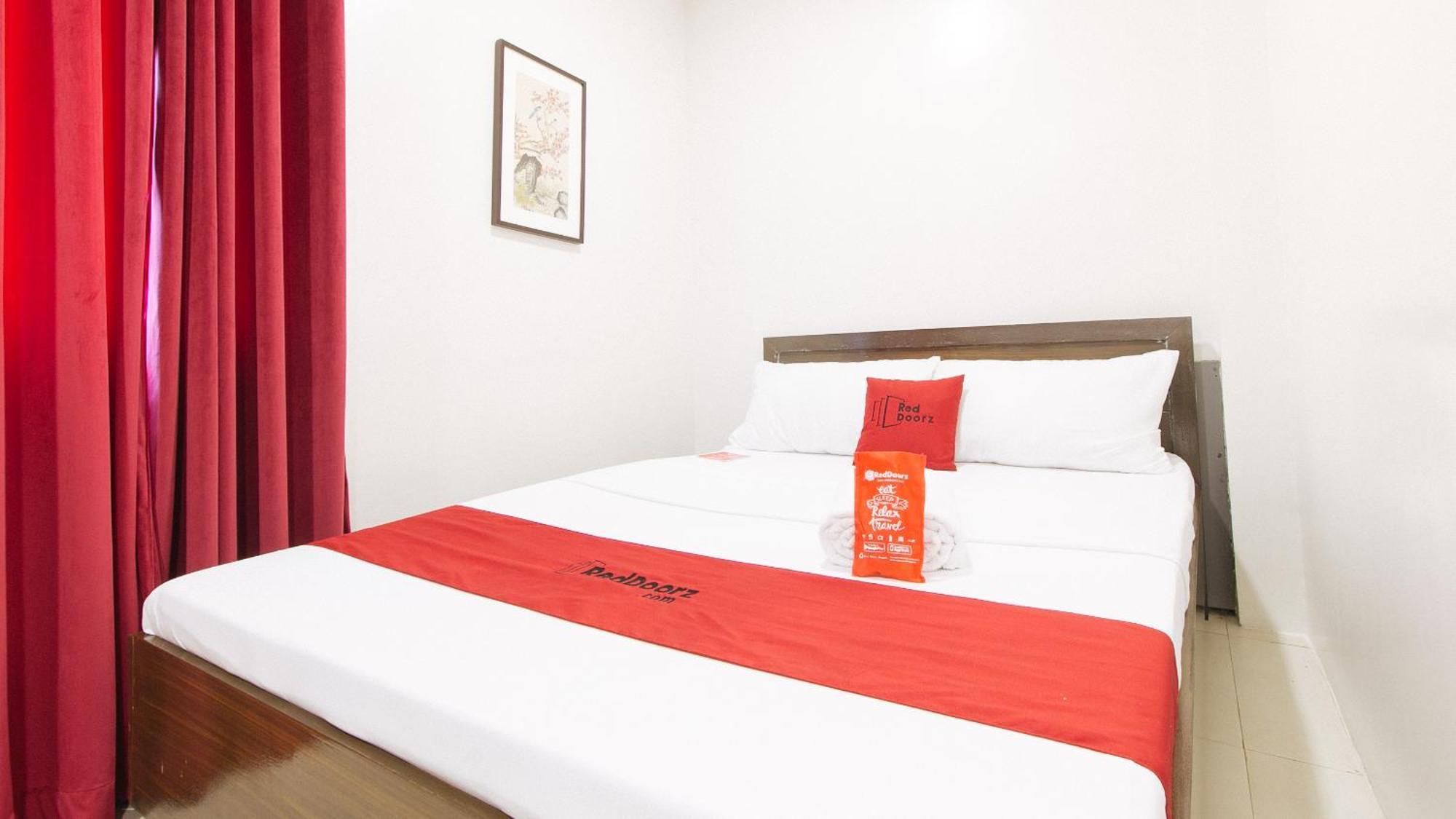 Reddoorz Near Fernwoods Garden Quezon City Exterior photo