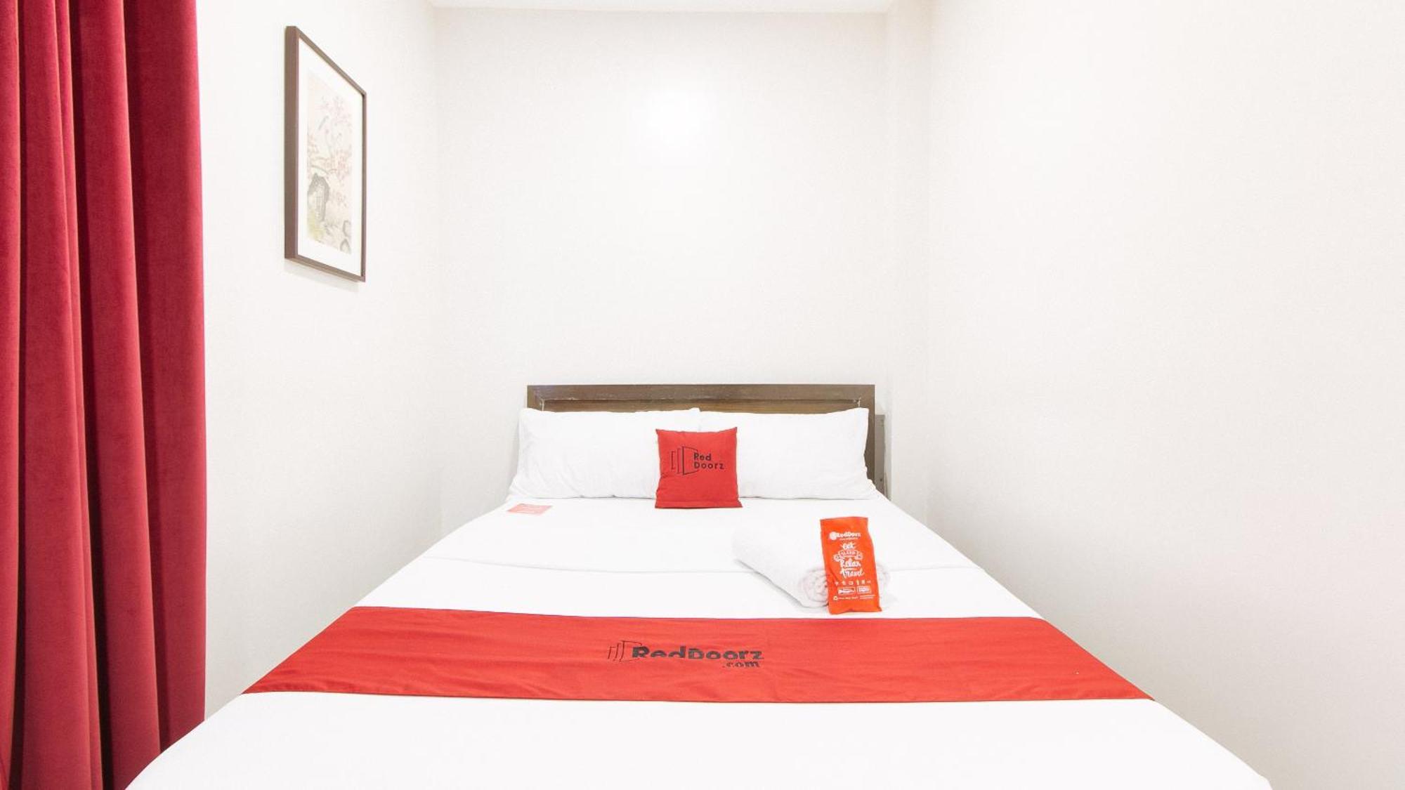 Reddoorz Near Fernwoods Garden Quezon City Exterior photo